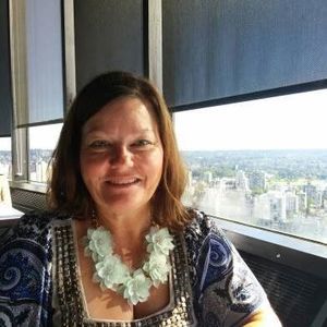 Meet your Posher, Laurie